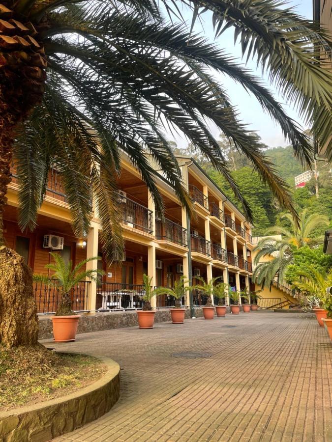 Kvariati Palma Hotel Zewnętrze zdjęcie