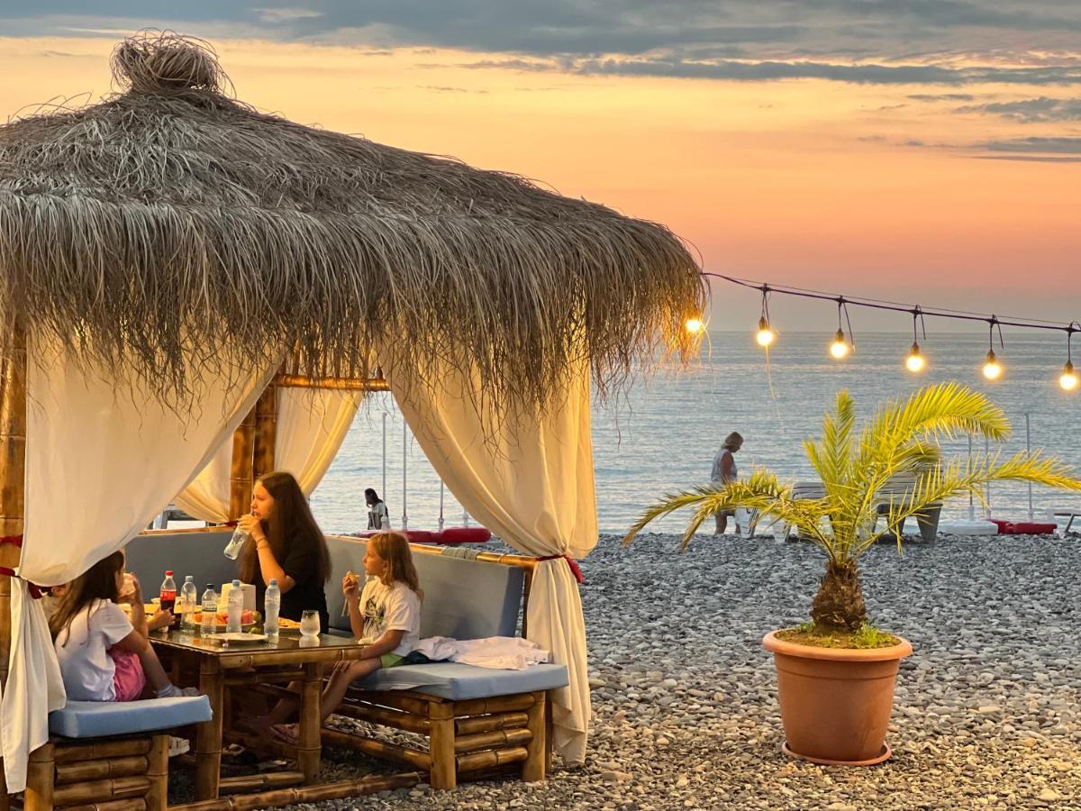 Kvariati Palma Hotel Zewnętrze zdjęcie